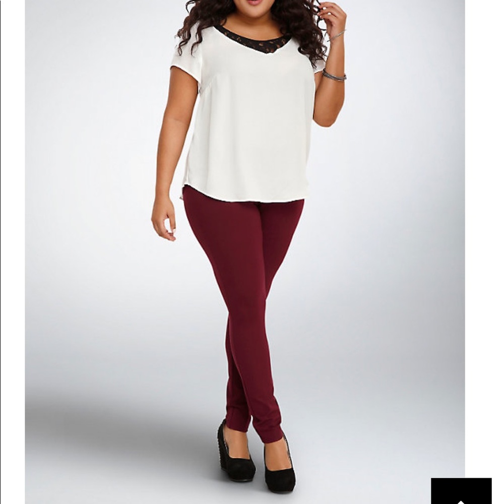 Torrid 4 Black Lace Inset White Georgette Top